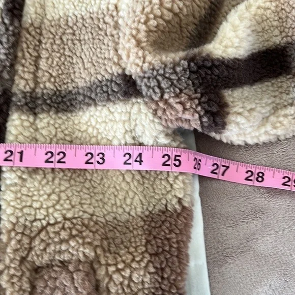 Bass Outdoor Women’s Tan And Brown Sherpa Shacket, Size Large NWT - Picture 9 of 11